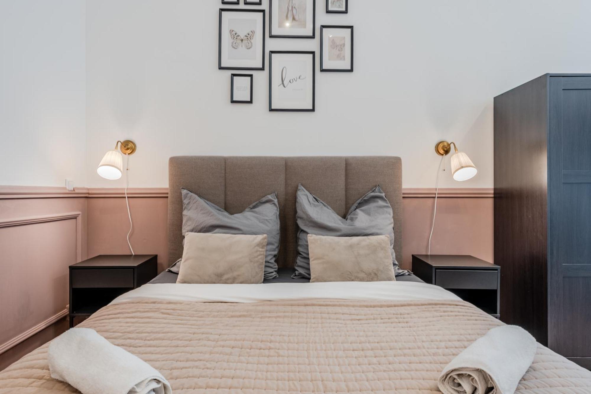 147 In Prenzlauer Berg Apartment *